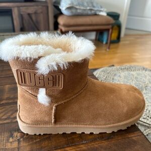 New! Never worn! Women's Mini Bailey Logo Strap Booties, Chestnut color